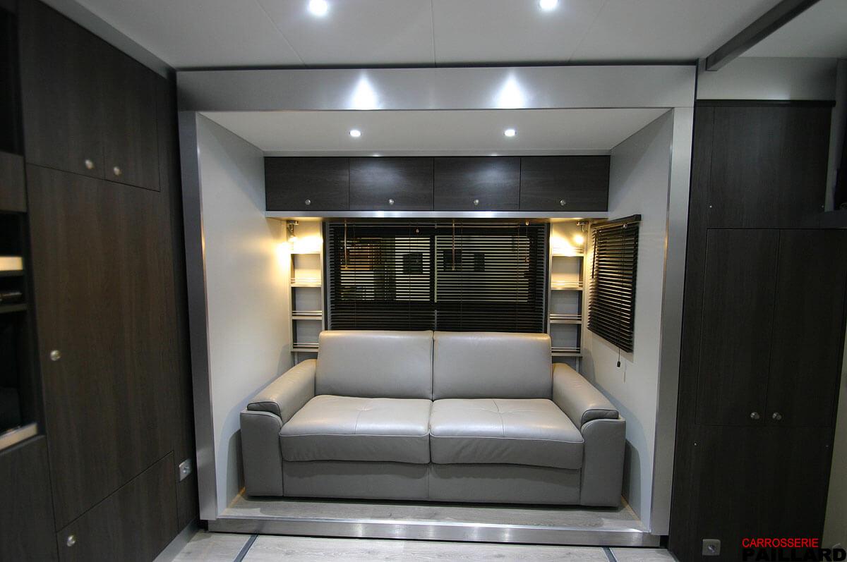 Camions Chevaux Home Car Amenagement Espace Camping Pour Poids Lourds Camions Chevaux Home Car Amenagement Espace Camping Pour Poids Lourds